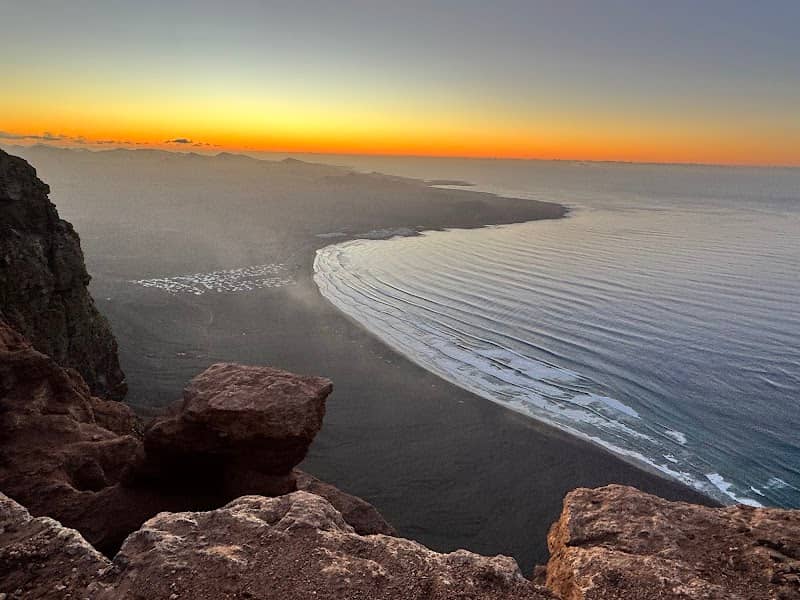 Risco Famara - Image 1