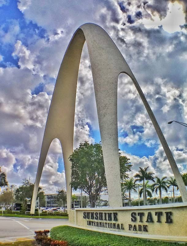 Sunshine State Arch - Image 3