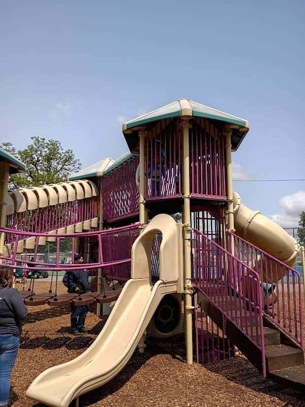Wakefield Park - Image 2