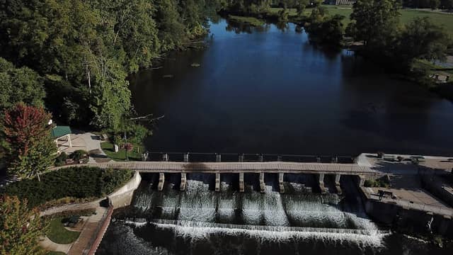 Upper rogue pullout - Image 1