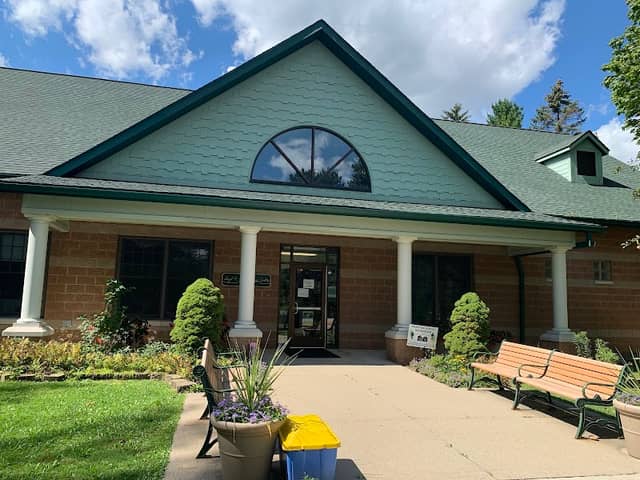 Stage Nature Center - Image 2