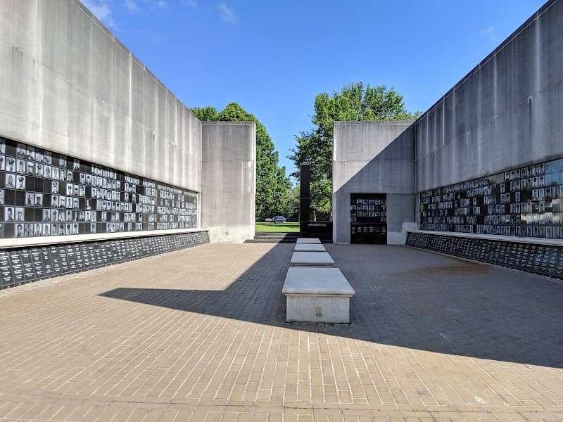 Mississippi Vietnam Veterans Memorial - Image 2