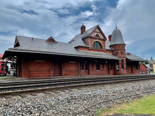 Oakland B & O Railroad Museum - Image 1