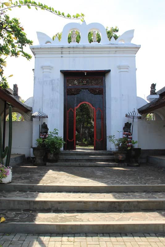ᬧᬸᬭᬶᬓᬗᬶᬦᬦ᭄ᬩᬸᬮᬾᬮᬾᬂ᭟ Puri Kanginan Buleleng - Image 1