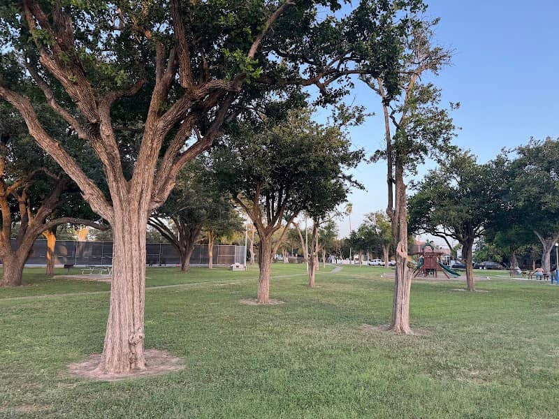 Oblate Park - Image 2