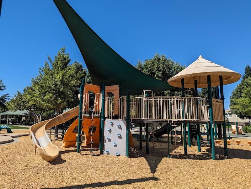 Davis Park - Image 1