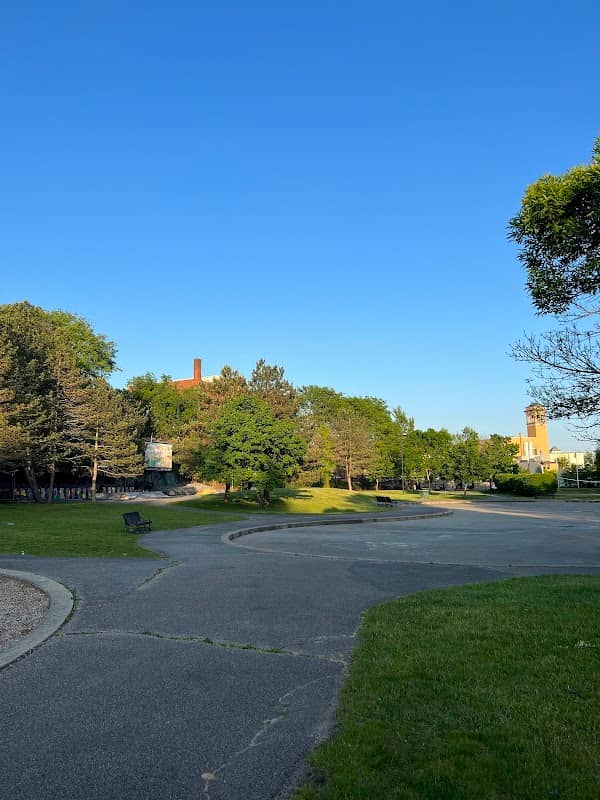 Lloyd G. Balfour Riverwalk Park - Image 2
