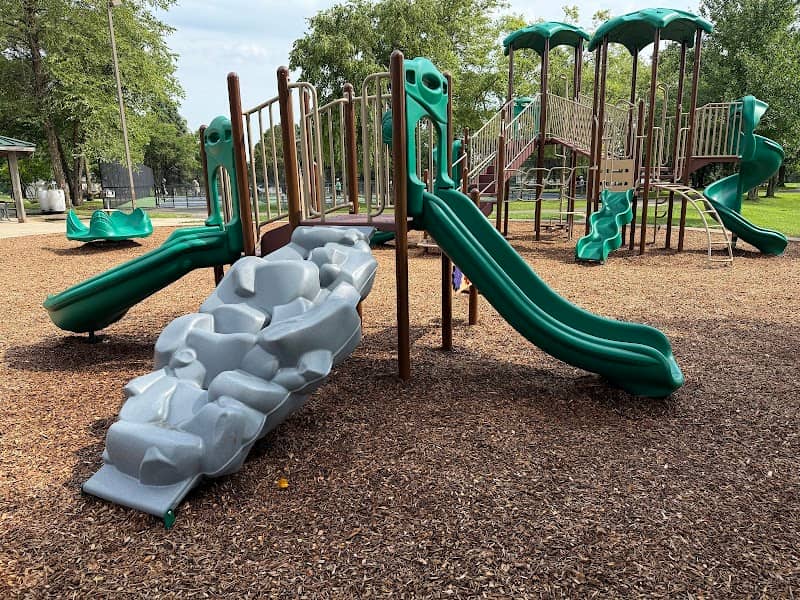 Aberdeen Park - Image 1