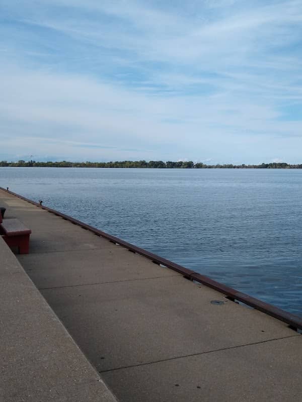 Public Dock - Image 1