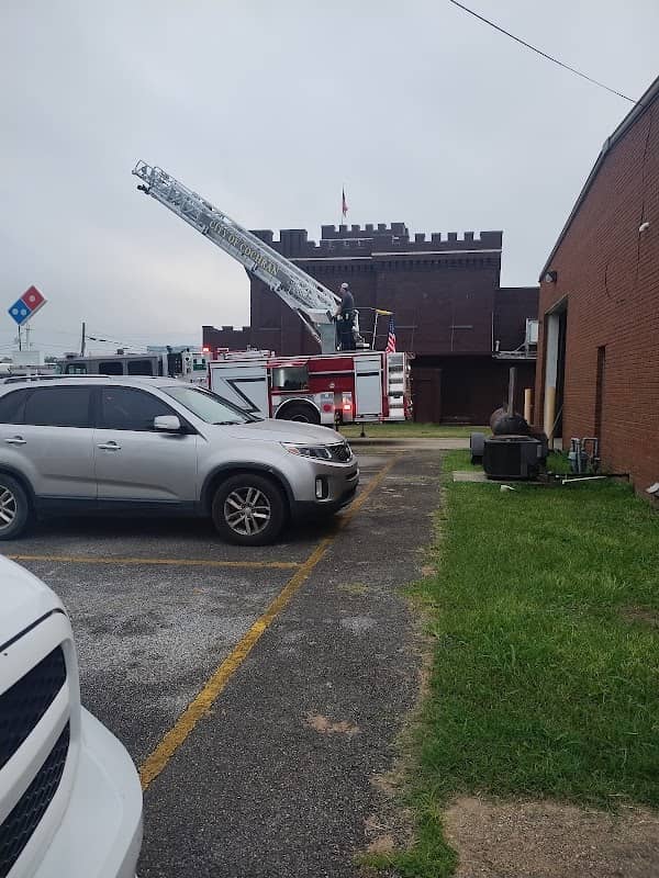 Old Bleckley County Jail - Image 1