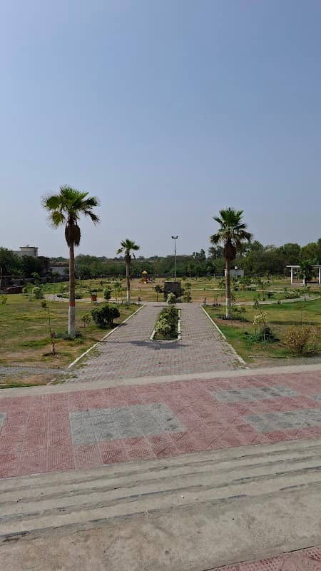 Jinnah Park Fateh Jang - Image 1