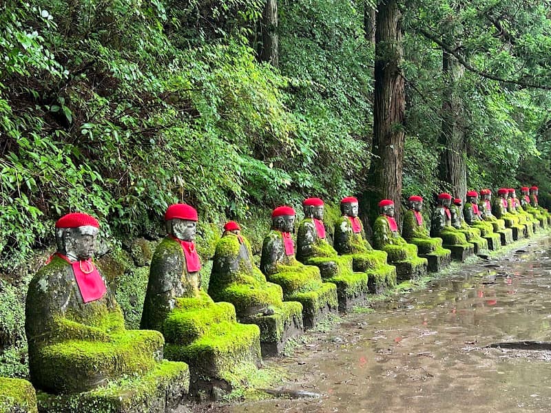 Kanmangafuchi Abyss - Image 1