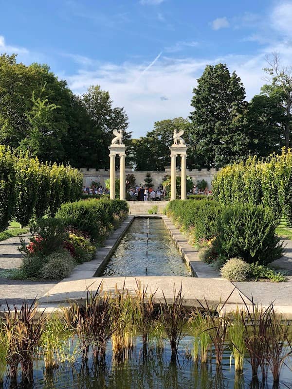 Untermyer Gardens - Image 1