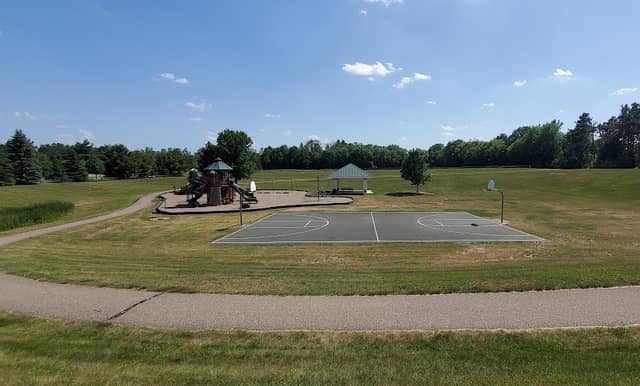 Carriage Station Park - Image 1