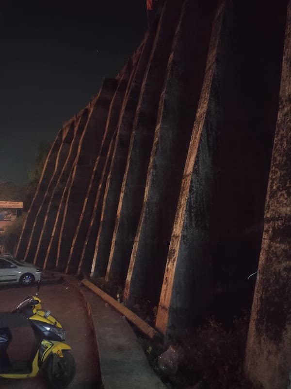 Madikeri Retaining Wall - Image 1