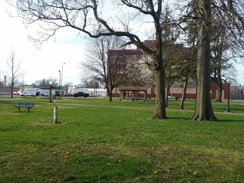 Curtis Gilbert Park - Image 2