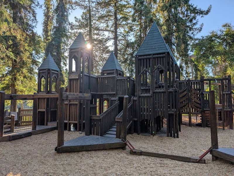 Augusta Bates Childrens PlayPark - Image 1