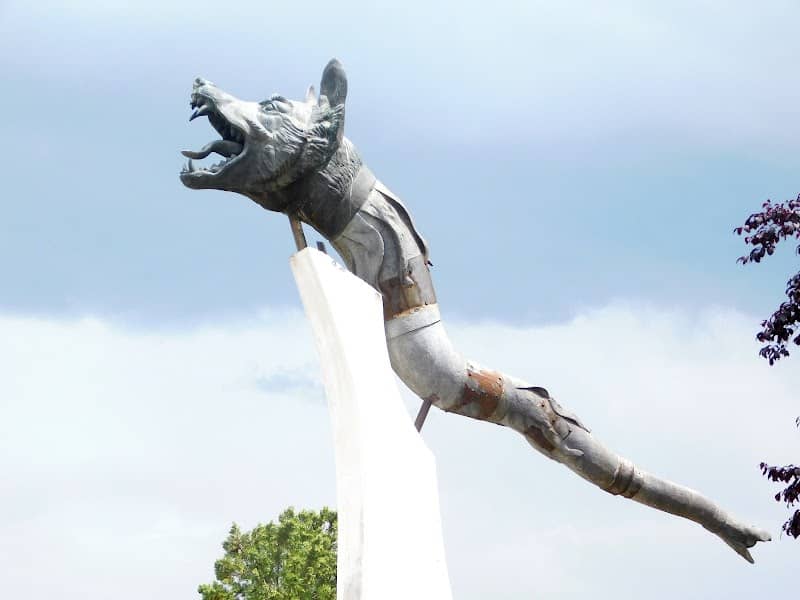 Monumentul "Izvorul de aur al dacilor" - Image 1