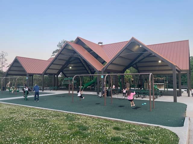 E.E. Robinson Park - Image 2