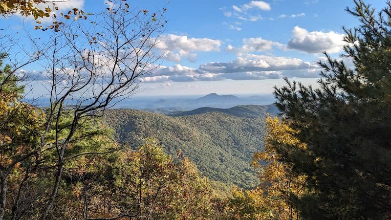 Mountain lookout - Image 1