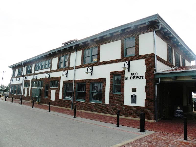 The Brownwood Harvey House - Image 2