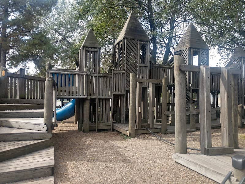 Mikkelson Park - Image 2