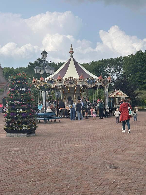 Nostalgische carrousel - Image 2