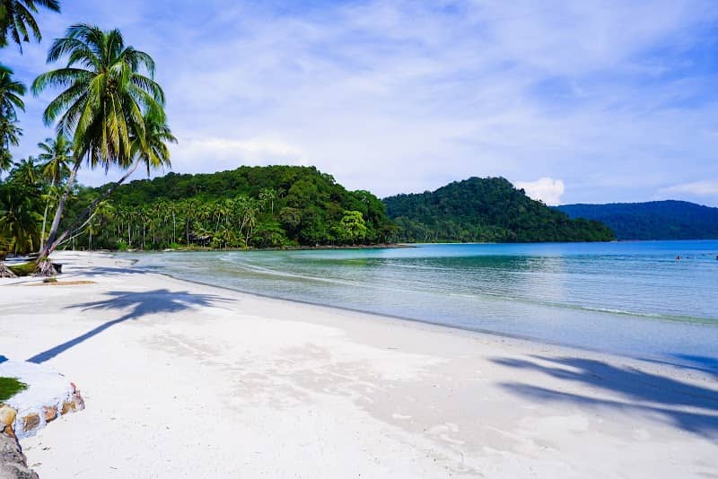 Haad Khlong Hin Beach - Image 1
