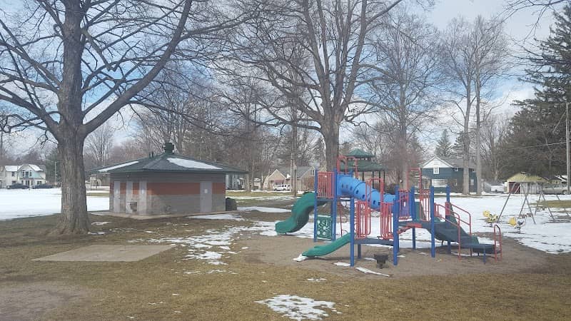 Redfield Park - Image 1