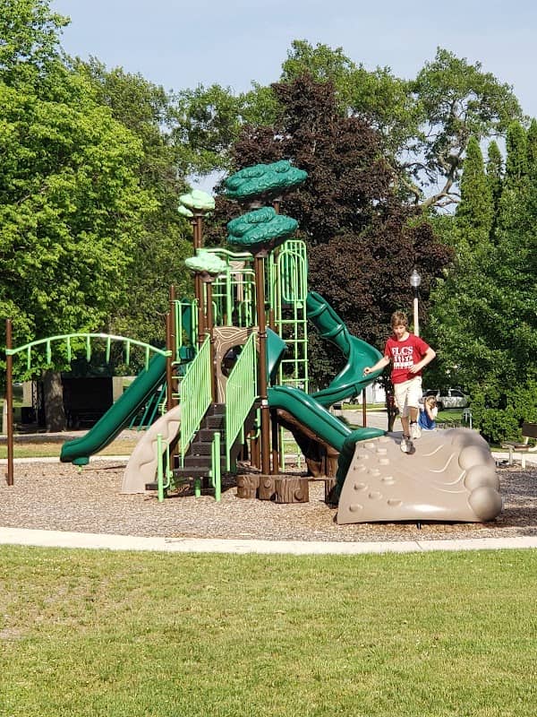 Sunset Park - Image 1