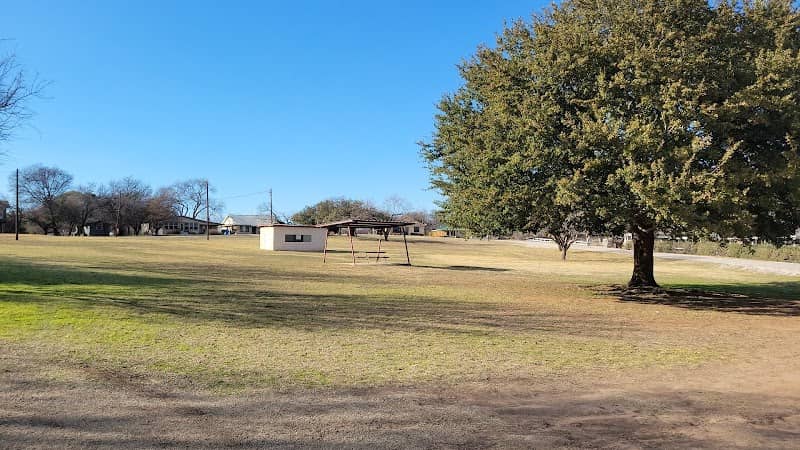East Lakeshore Park - Image 2