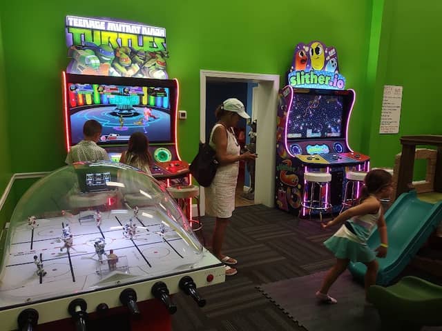 Pinball Palace - Image 2