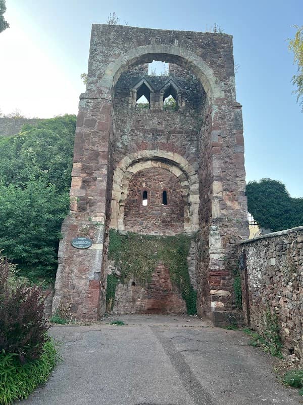 Rougemont Gardens - Image 2