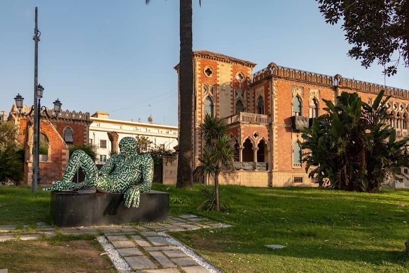 Statua "Labirintite" di Rabarama - Image 2