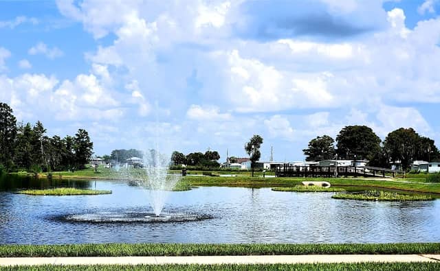 Tavares Park - Image 1