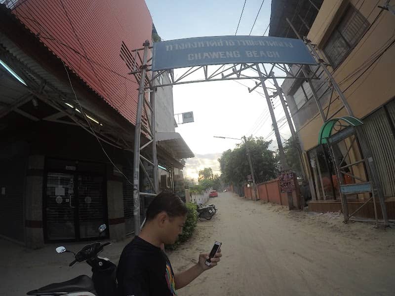 Chaweng Beach Entrance - Image 3