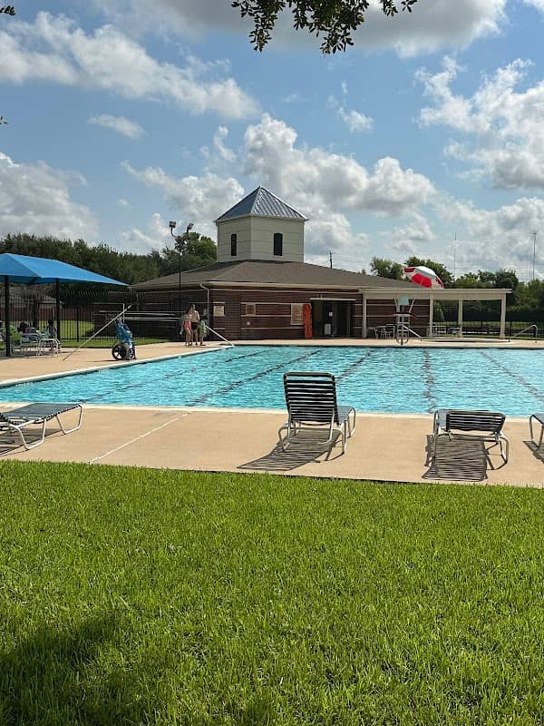 Colony lakes Park - Image 3