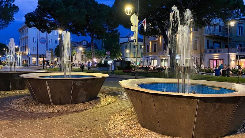 Fontane lungolago Desenzano - Image 3