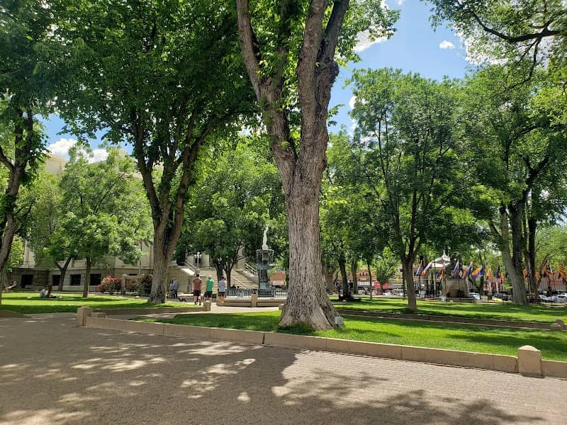 Courthouse Plaza - Image 2