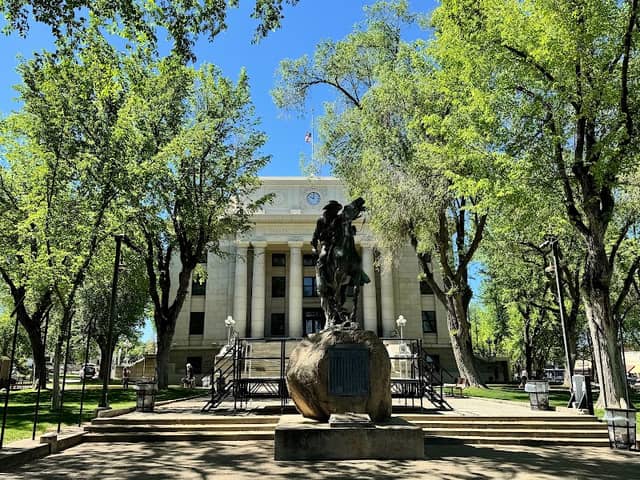 Courthouse Plaza - Image 1