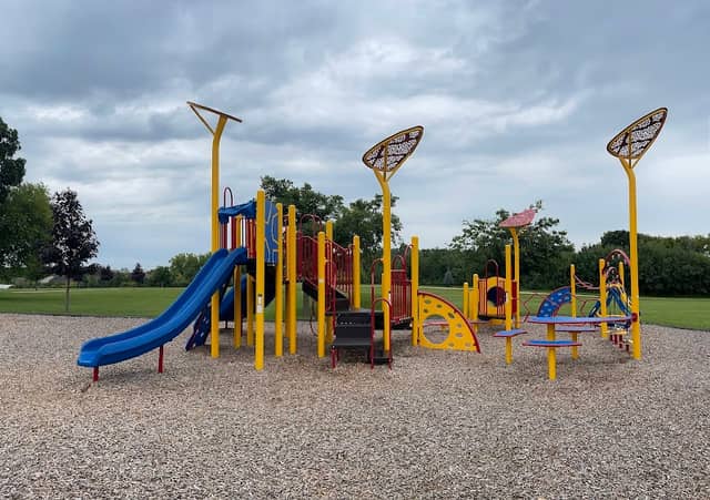 Lone Oak Park - Image 1