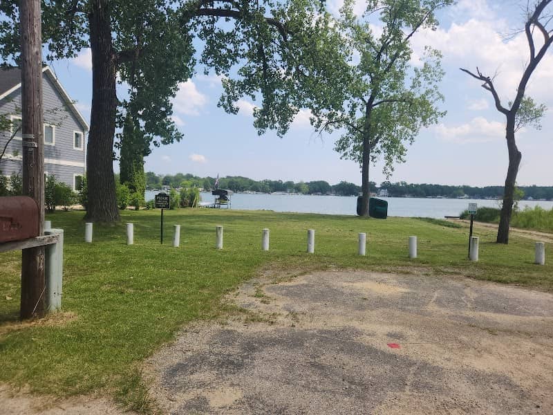 Magician Lake Community Park - Image 1