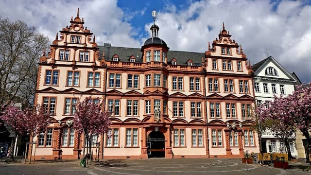 Liebfrauenplatz - Image 2