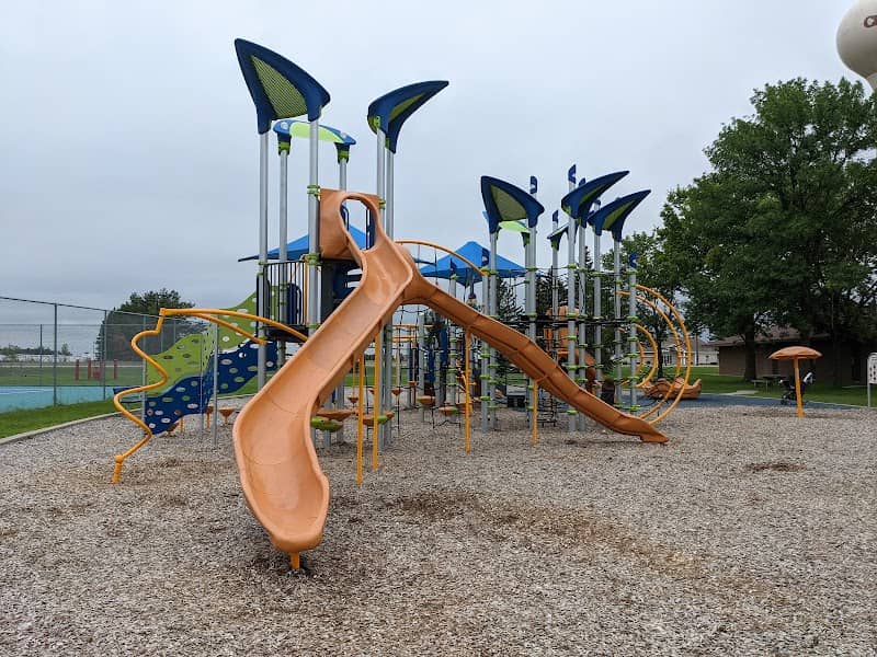 Lions Park - Image 1