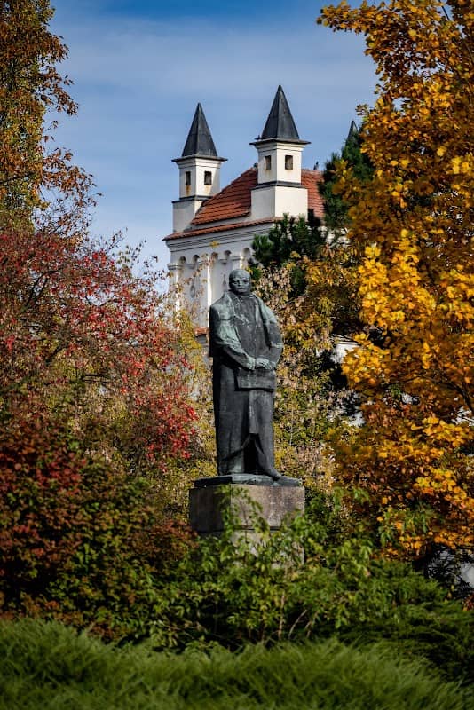 Pomnik Stanisława Moniuszki - Image 1