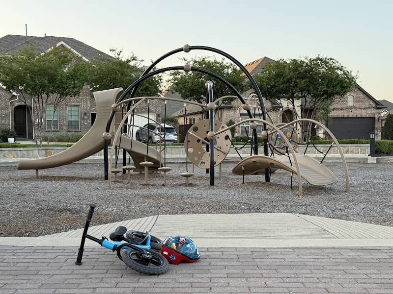 Carrington Park - Image 3