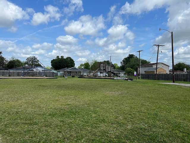 South 5th Street Park - Image 2