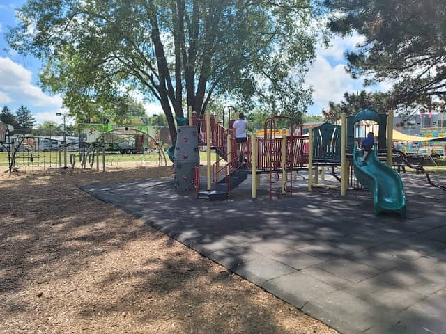 Lions Park - Image 3