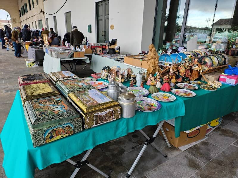 Mercatino dell'antiquariato NOVENTA VICENTINA - Image 1