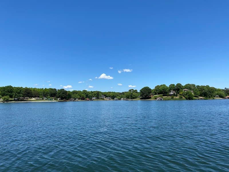 Lake Hickory - Image 1